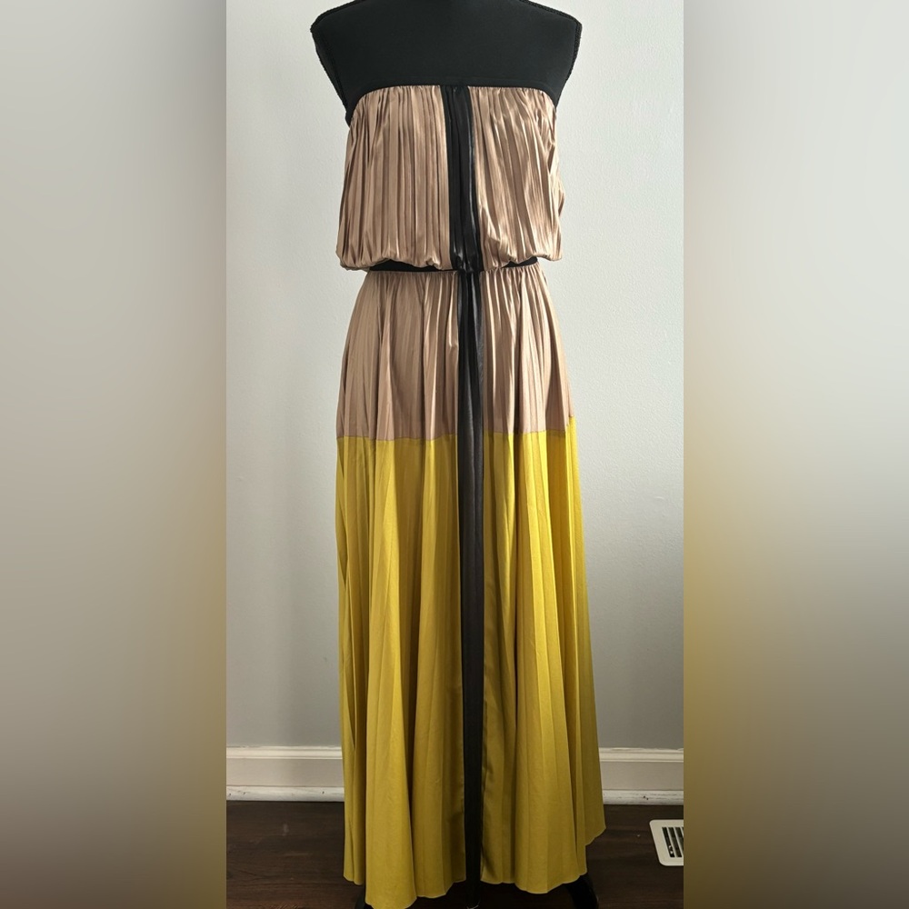 BCBG Maxazria Chiffon-Pleated dress